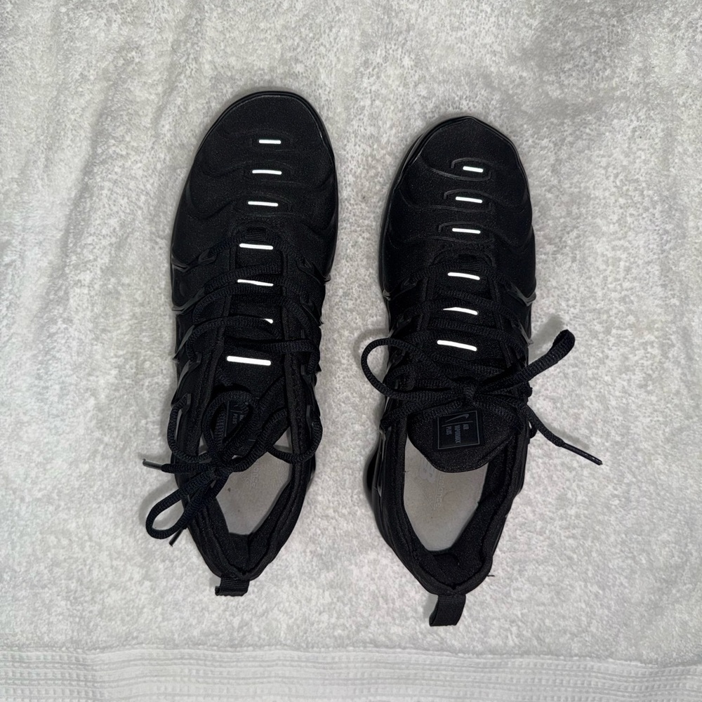 Nike Black Athletic Shoes